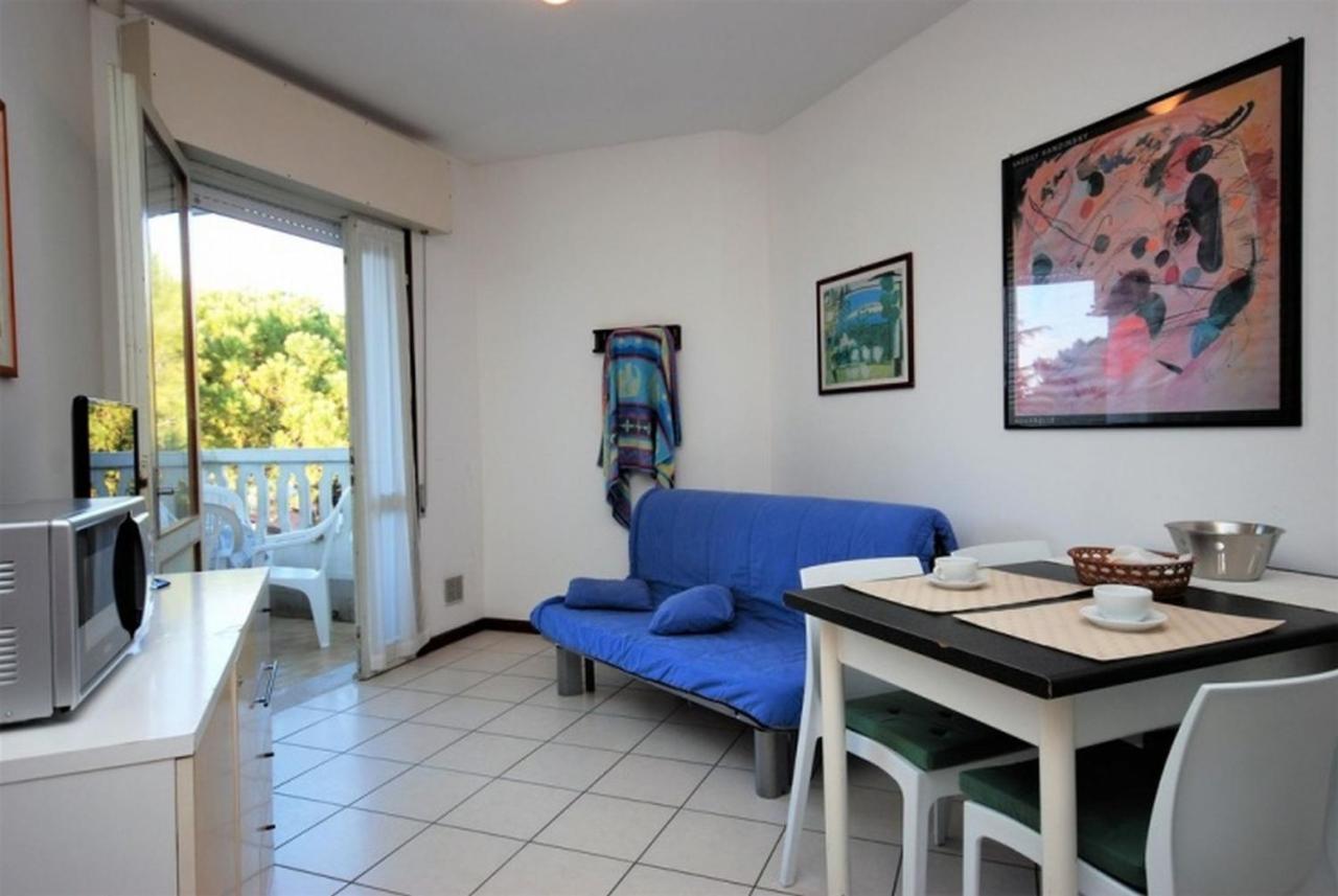Residenza Rubin Apartment Lignano Sabbiadoro Exterior photo
